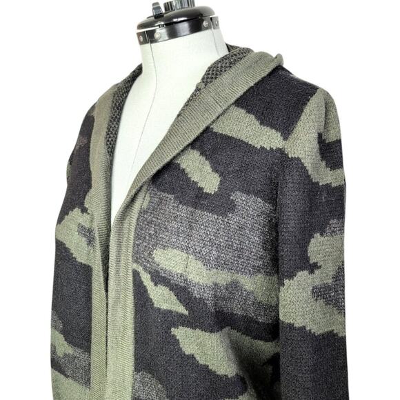 Cable & Gauge camo print open front hooded cardigan, size XL - Picture 7 of 7